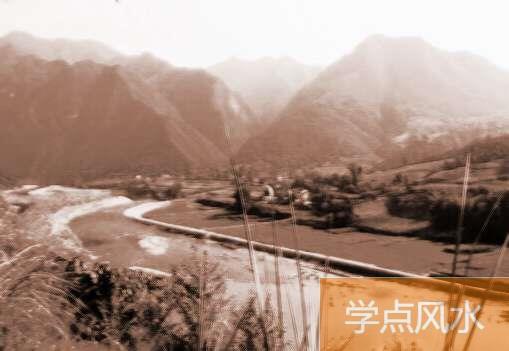 大师讲解如何看墓地风水宝地